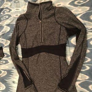 Long sleeve gray Lululemon top